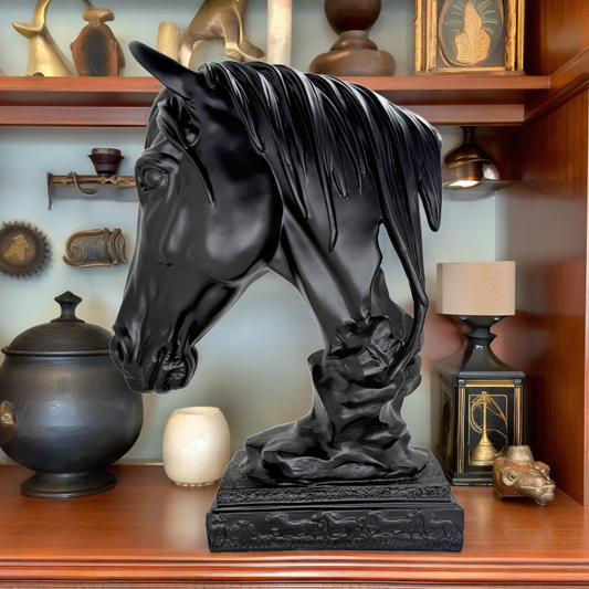 Matte Black Horse Bust Statue – Modern Equestrian Tabletop Decor