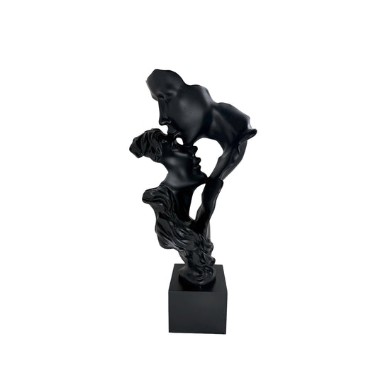Abstract Kissing Couple Statue – Matte Black Romantic Lovers Sculpture