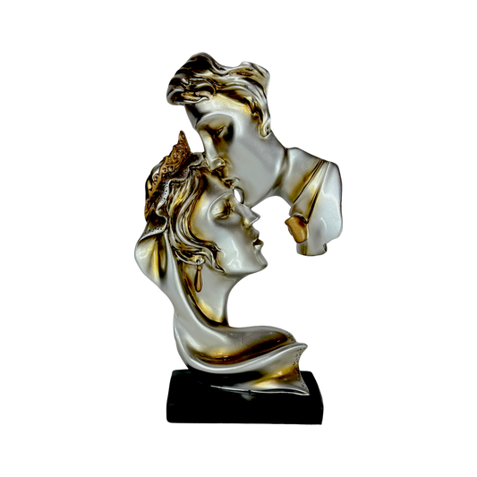 👑 The Royal Bond: More than decor — a story of forever.